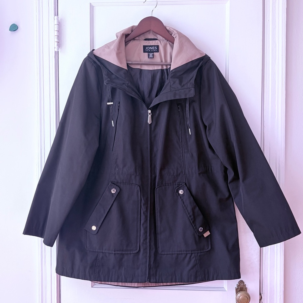 Jones New York Black 3/4 Length Raincoat Jacket with Tan Hood